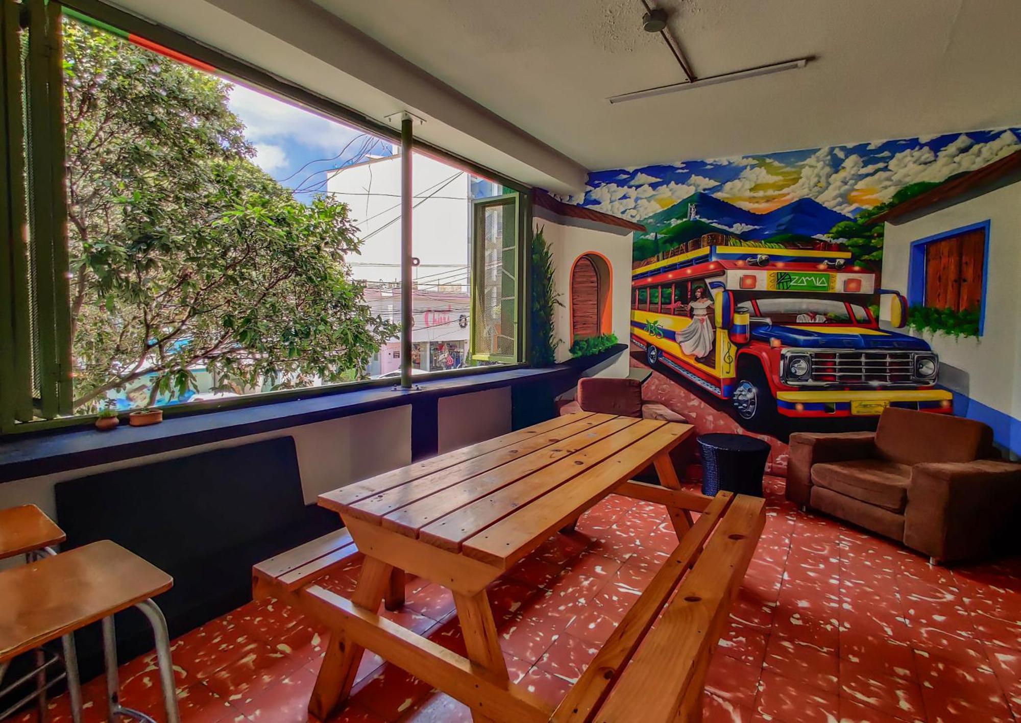 Zamia Hostel ブカラマンガ エクステリア 写真